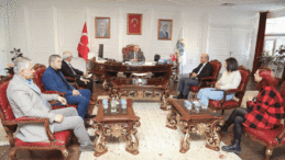Başkan Demirtaş, Gelecek Partisi İlçe Başkanı Güngör ve Yönetim Kurul Üyelerini ağırladı