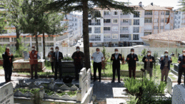 Havza Belediye Başkanı Özdemir’den mezarlık ziyareti