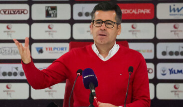 Samsunspor Teknik Direktörü Hüseyin Eroğlun’dan Çaykur Rizespor maçı sonrası açıklama!