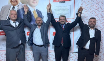 Ladik’te AK Parti ve MHP’li iki meclis üyesi Yeniden Refah’a geçti